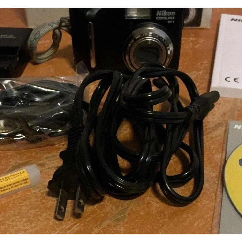 Nikon Coolpix P1 8MP Digital Camera Black 8.0 megpixels, 3.5x Zoom Lens Error